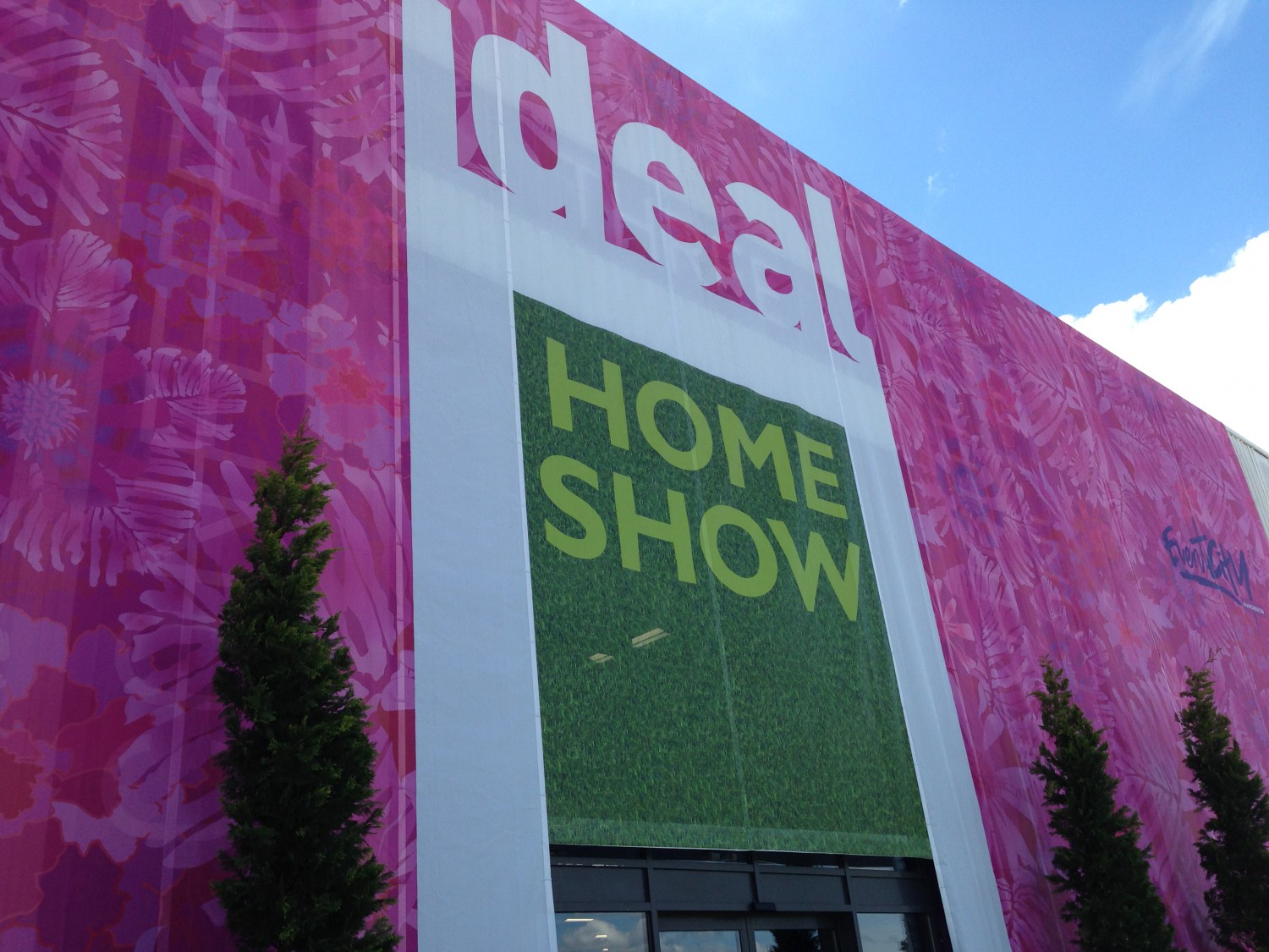 Ideal Home Show Manchester Entrance Orderly Office and Home